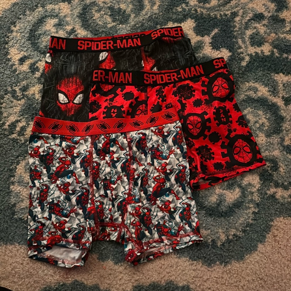 Marvel boys boxers 3 pack L (10/12)